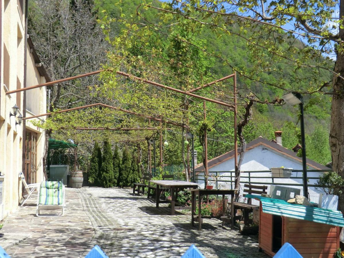 Trekking House Pasubio Hotell Valli del Pasubio Eksteriør bilde